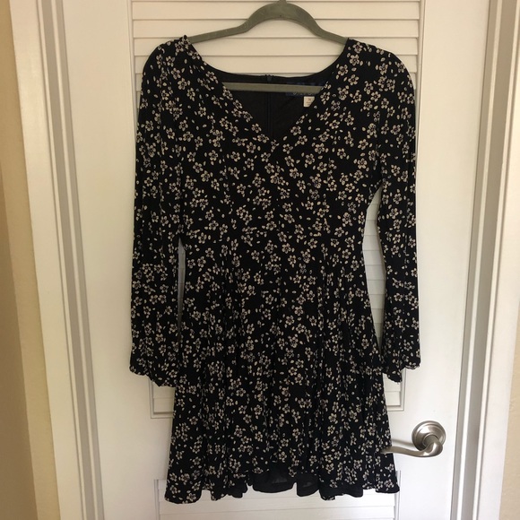 Floral Francesca’s Dress - Picture 1 of 6